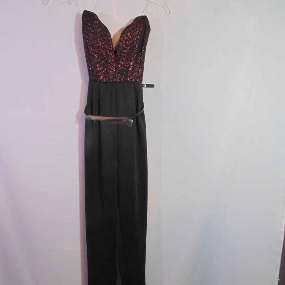 Lac Bleu Burgandy/Black jumpsuit size large NWT